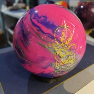 DC Hero Looney Tunes Bowling ball